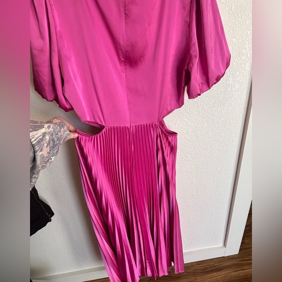 Adeline Rae Pleated Dress - Picture 4 of 4